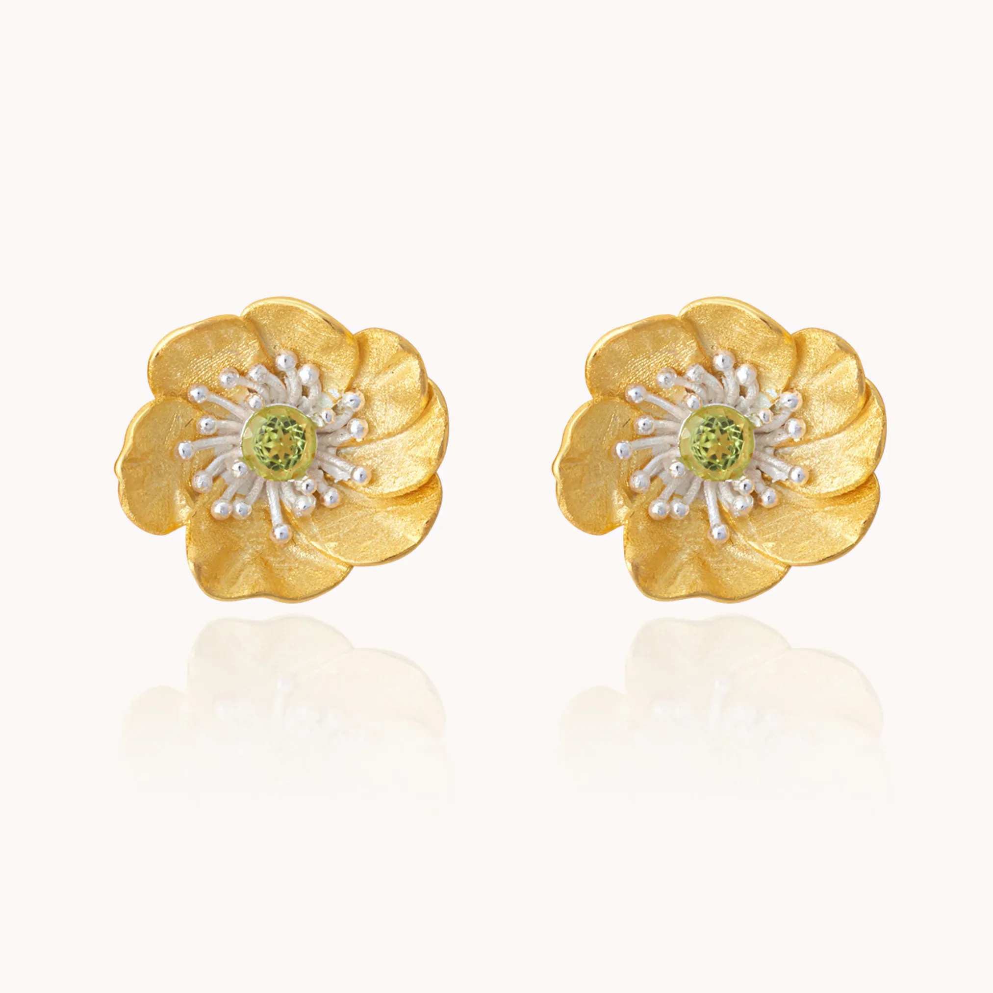Anemone Gold Stud Earrings W.