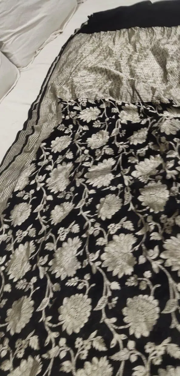 Black Beauty Floral Jaal Banarasi Khaddi Saree