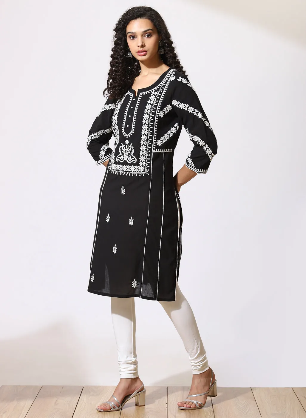 Black Embroidered Nargis Kurta