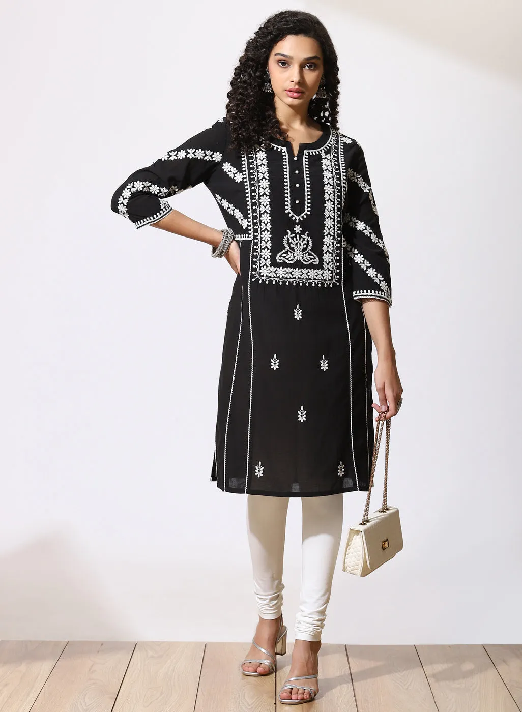 Black Embroidered Nargis Kurta