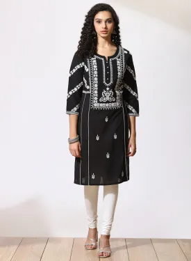 Black Embroidered Nargis Kurta