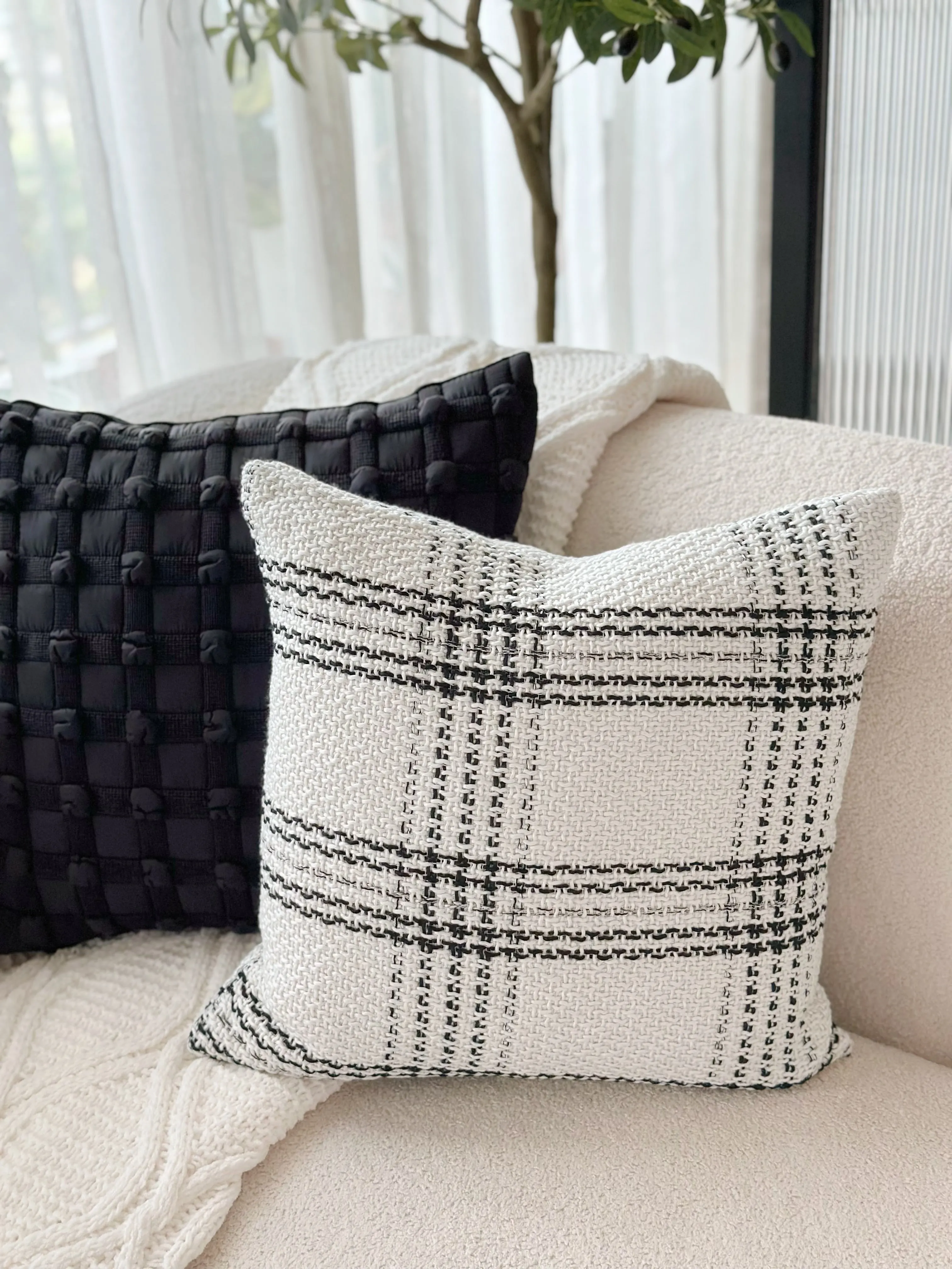 Modern Monochrome Plaid Cushion Cover